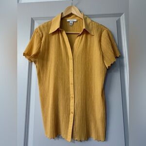 Dressbarn Women’s Large Mustard Yellow Textured Button Front Short Sleeve Blouse
